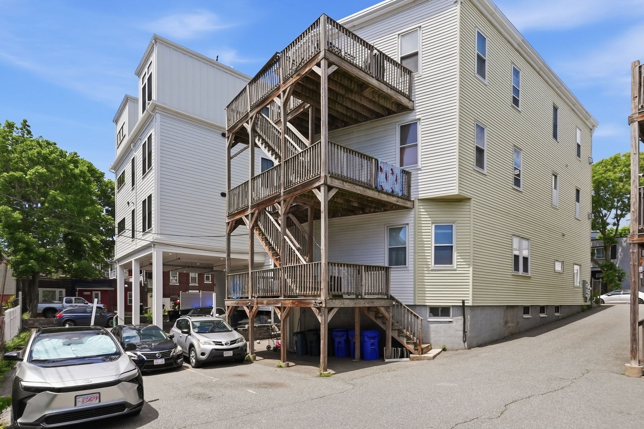 841 Saratoga St Property Photo 23