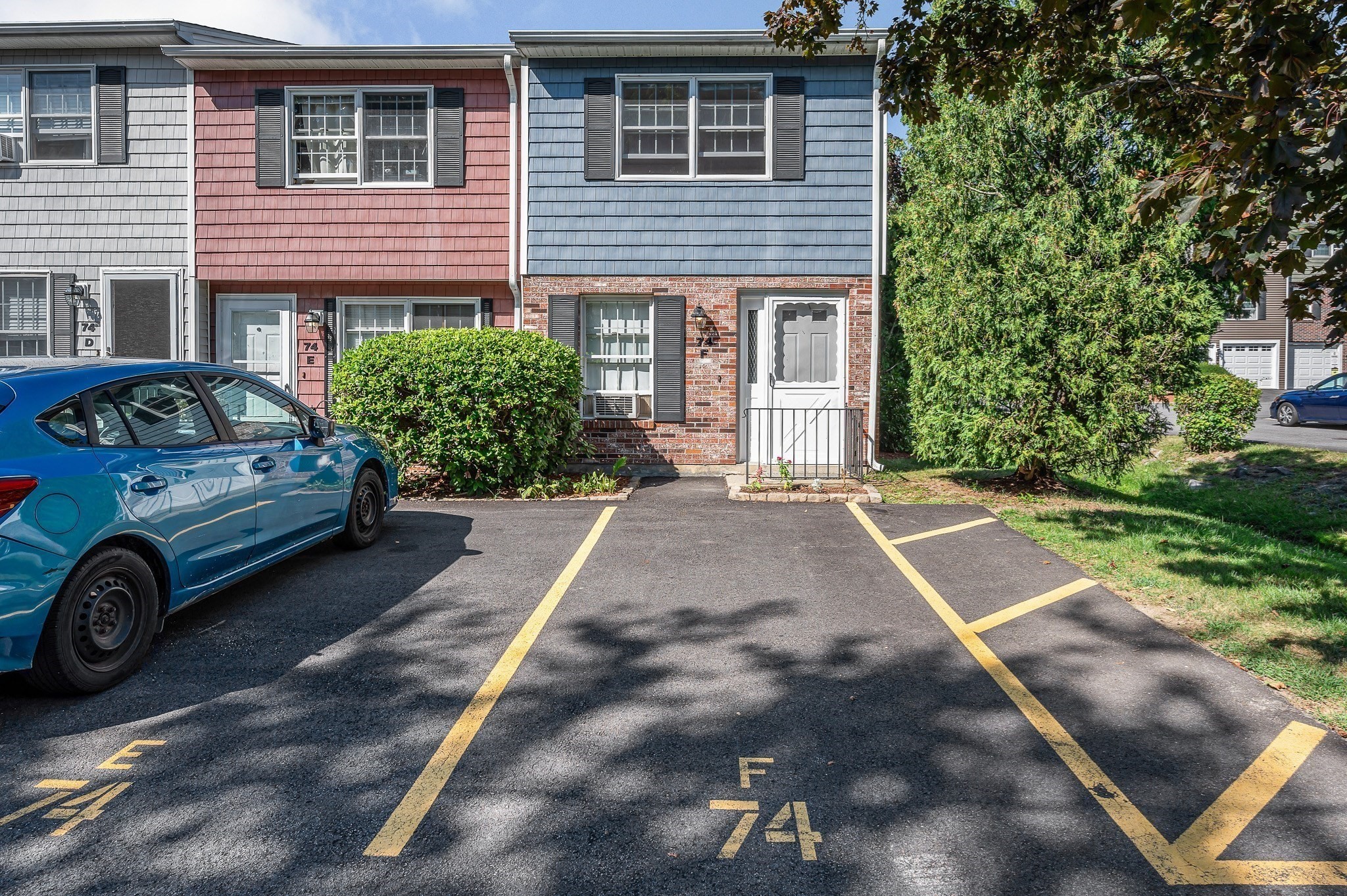 74 Roper St # F Property Photo 2