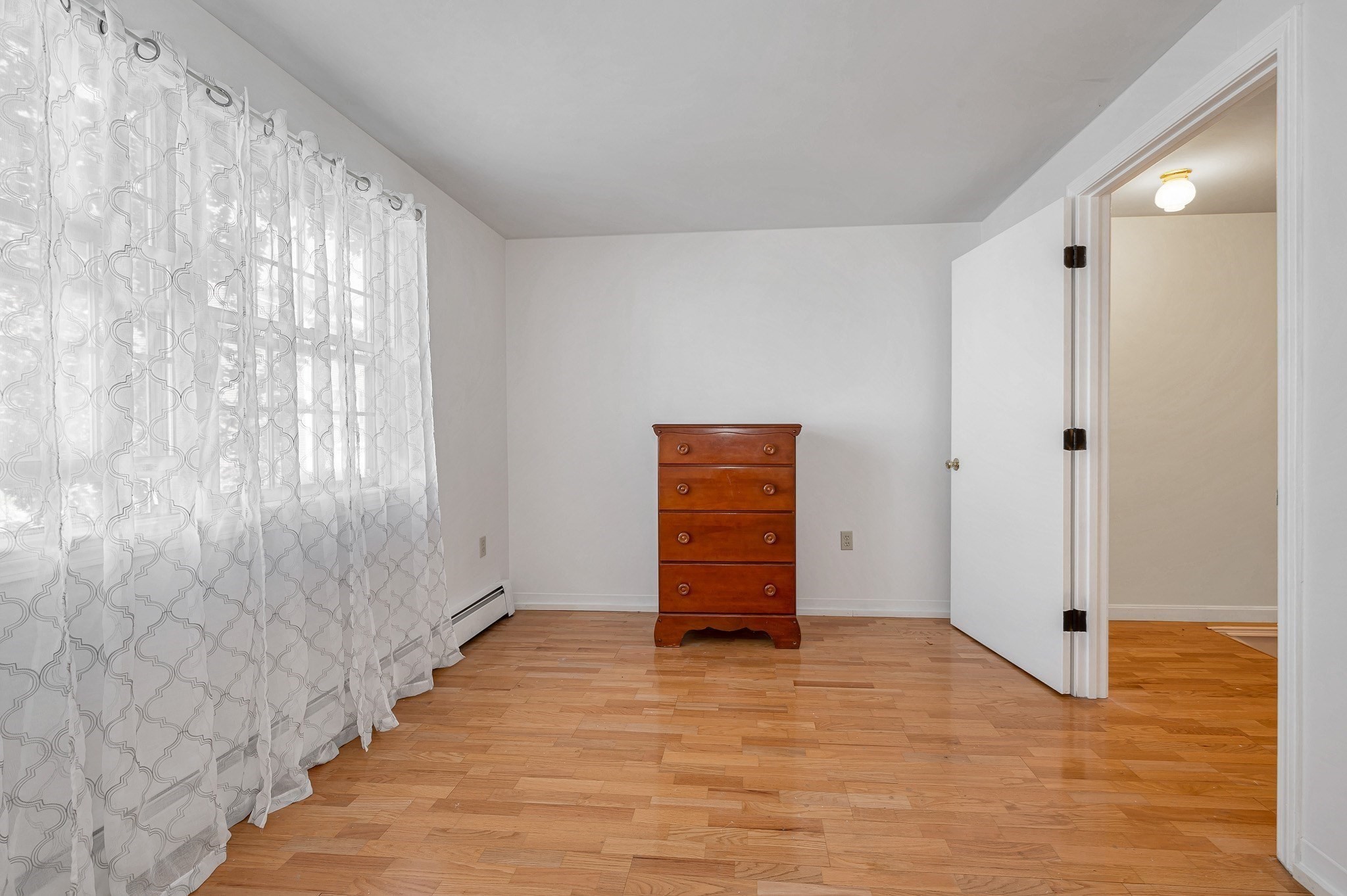 74 Roper St # F Property Photo 13