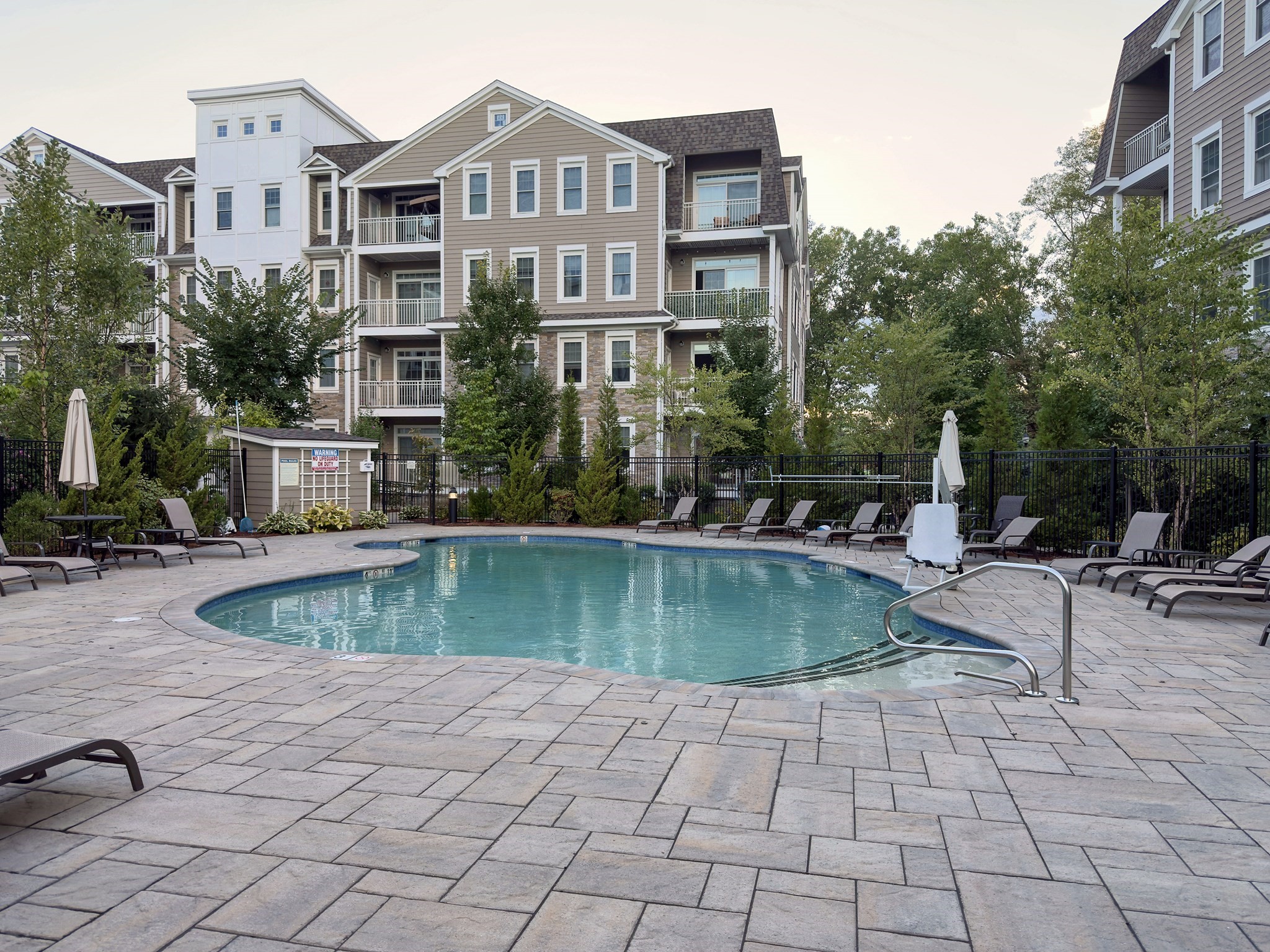 320 Middlesex Ave # A402 Property Photo 37