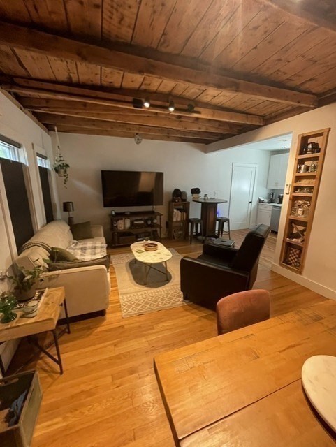 43 Pond St Property Photo 8
