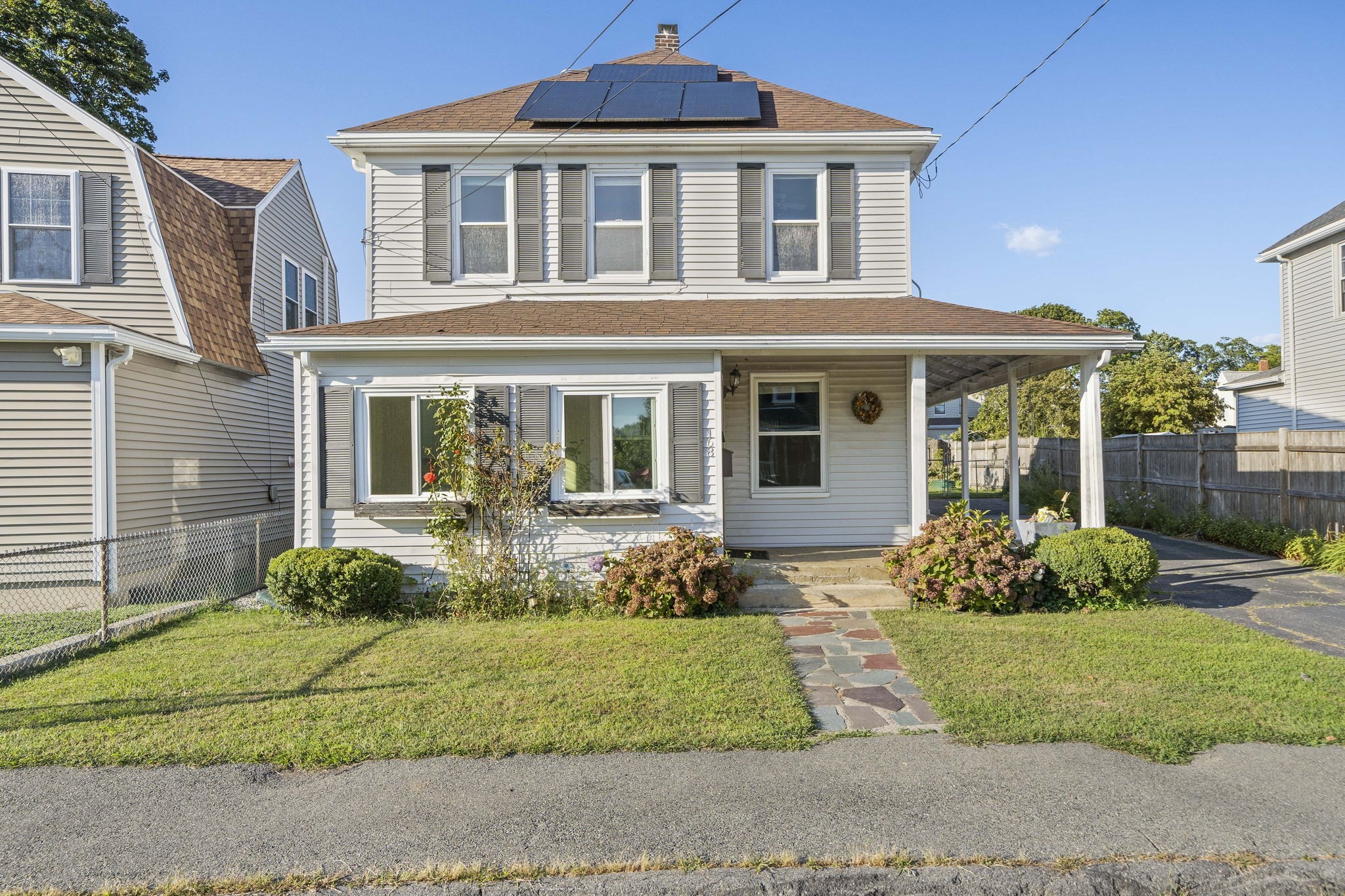 168 Babcock St Property Photo 2