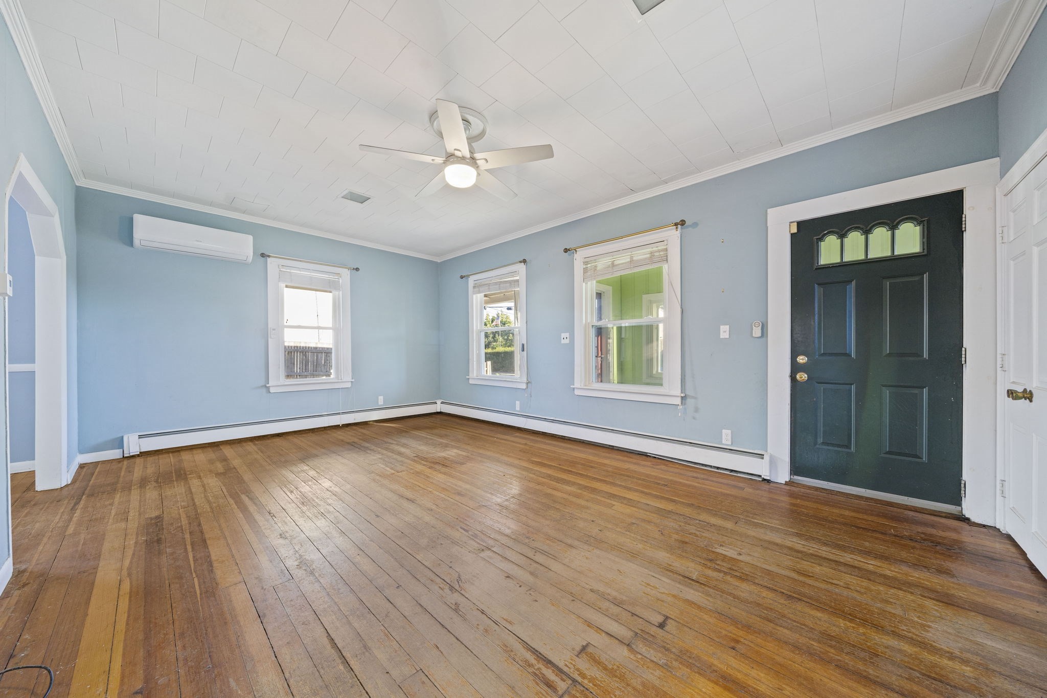 168 Babcock St Property Photo 15