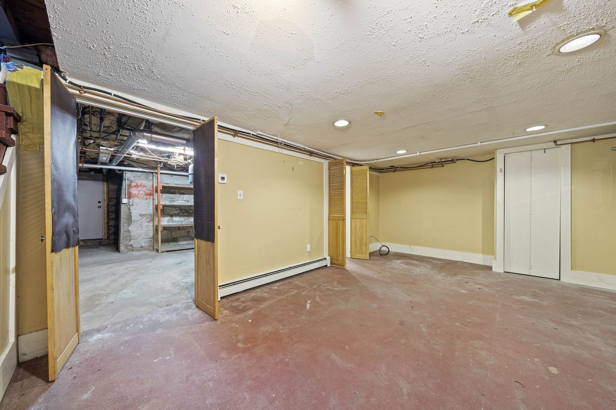 168 Babcock St Property Photo 27