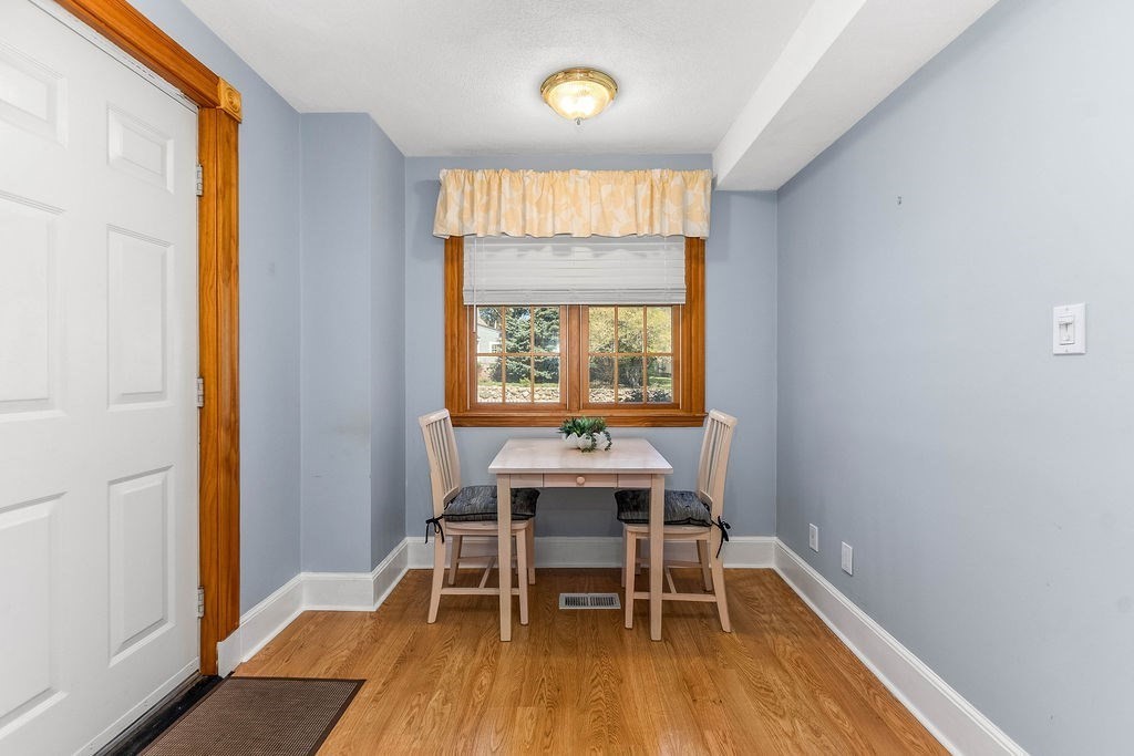 180 Walnut St Property Photo 30