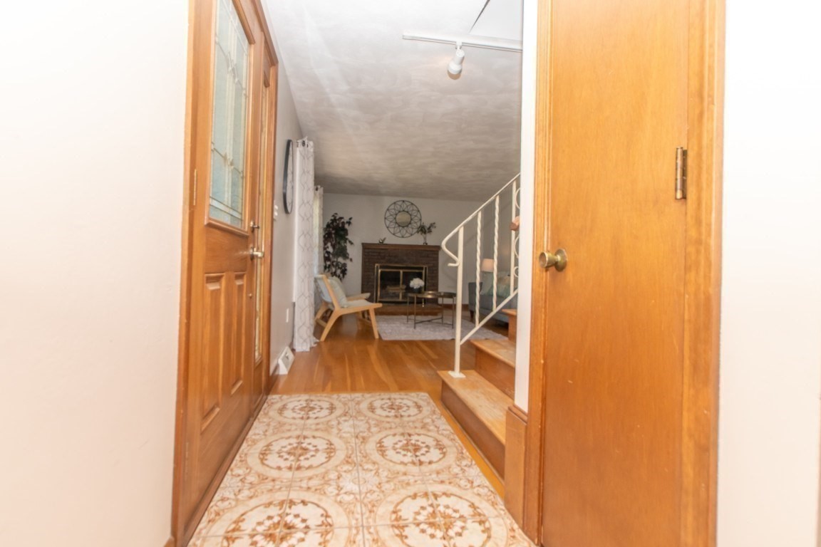 15 Marrett Rd Property Photo 4