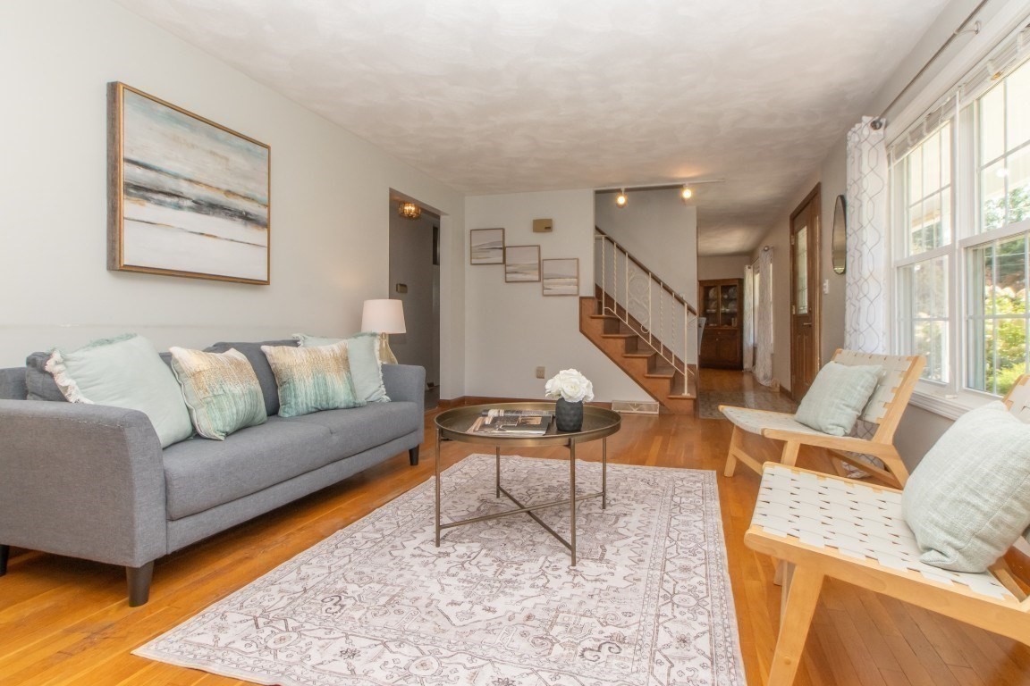 15 Marrett Rd Property Photo 8