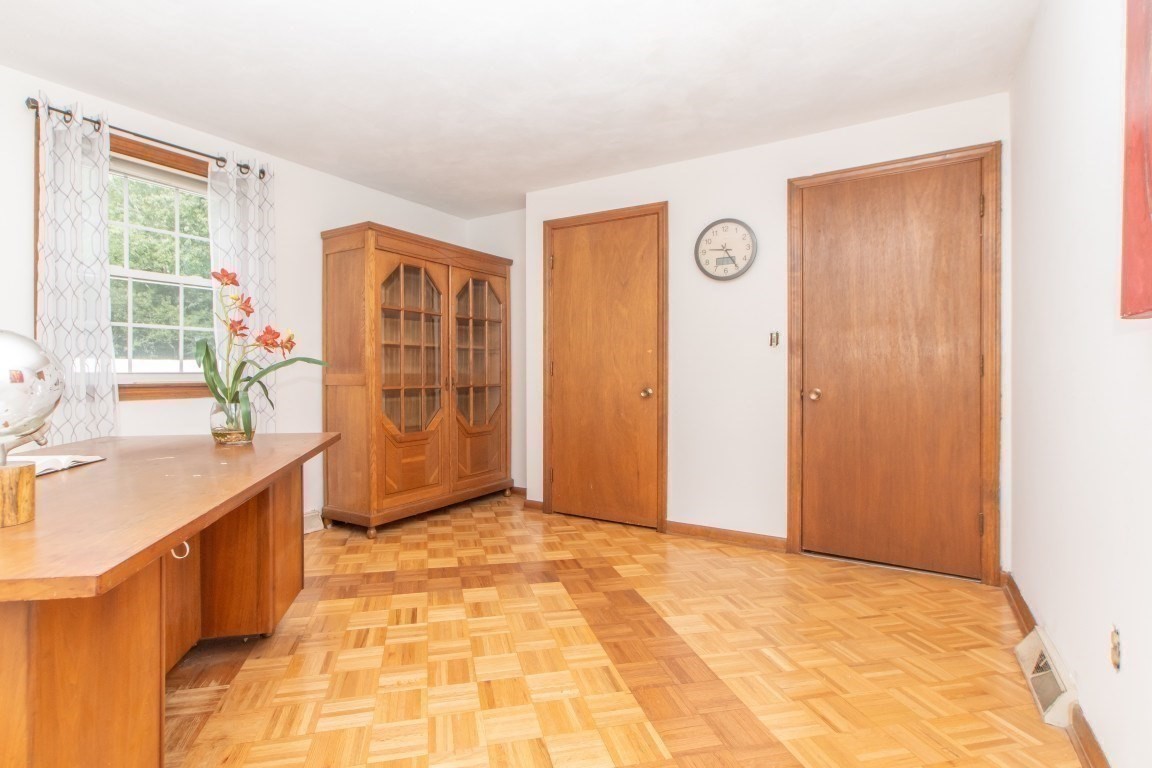 15 Marrett Rd Property Photo 16