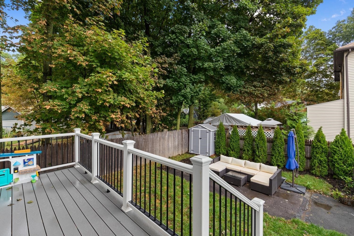 8 Cliff St Property Photo 32