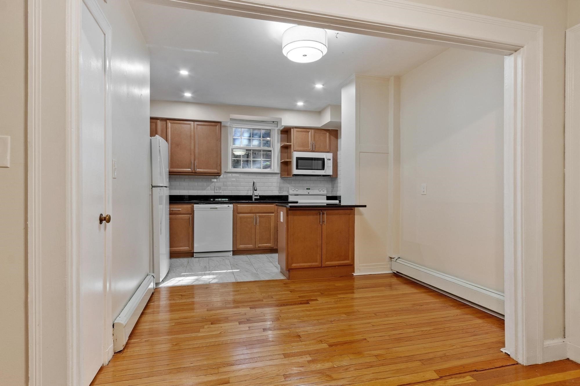 159 St Paul Street # 1 Property Photo 4