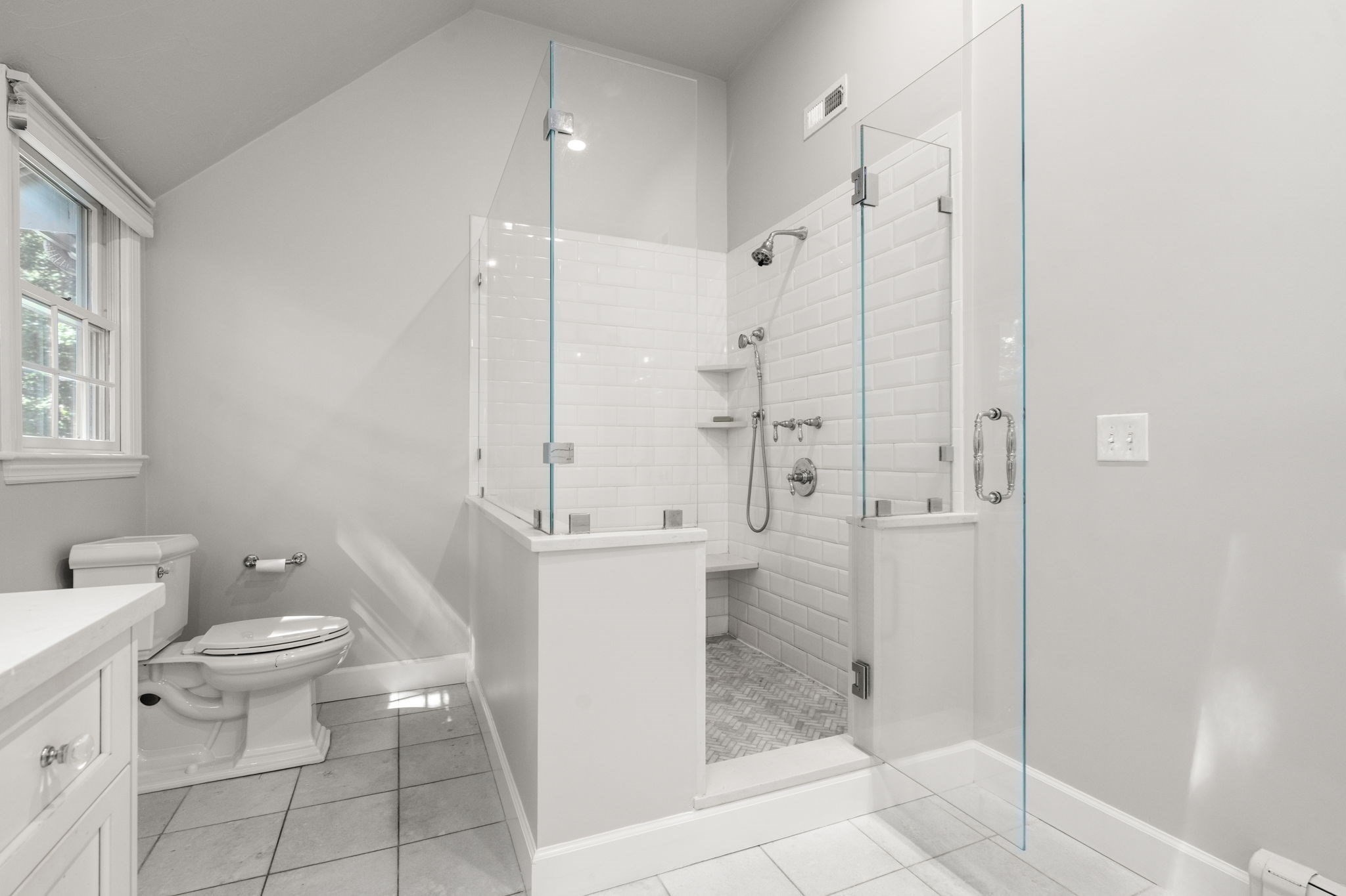 54 Hampshire St Property Photo 13