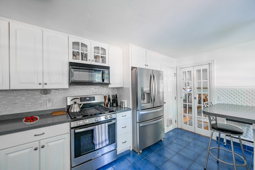 558 Spring St Property Photo 10