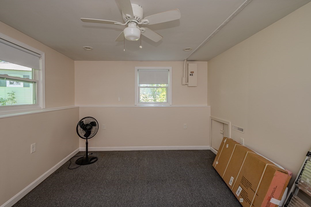 558 Spring St Property Photo 23