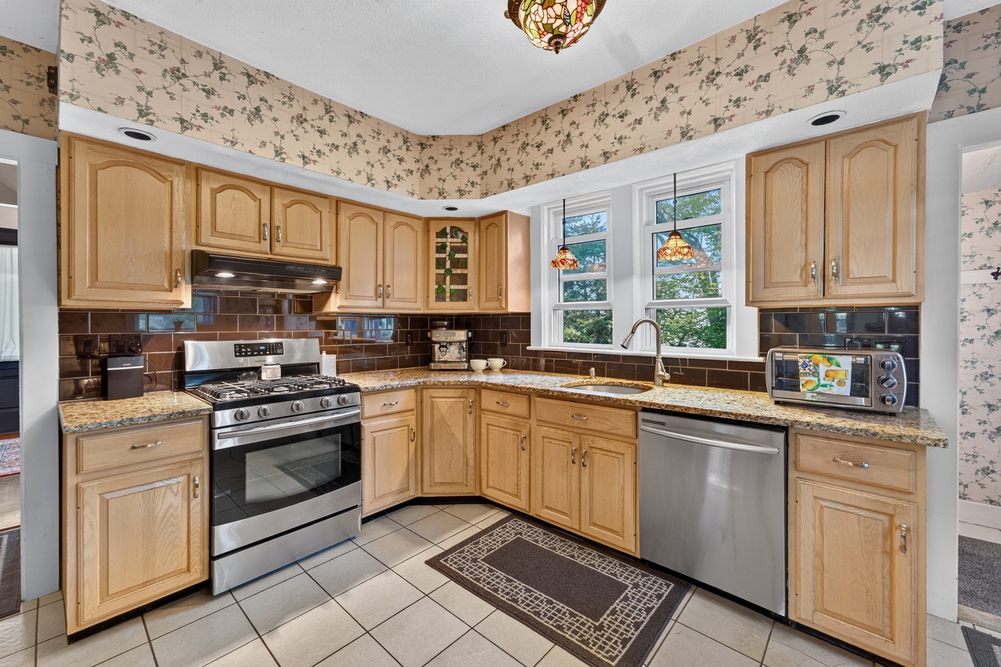 580 Highland Avenue Property Photo 9