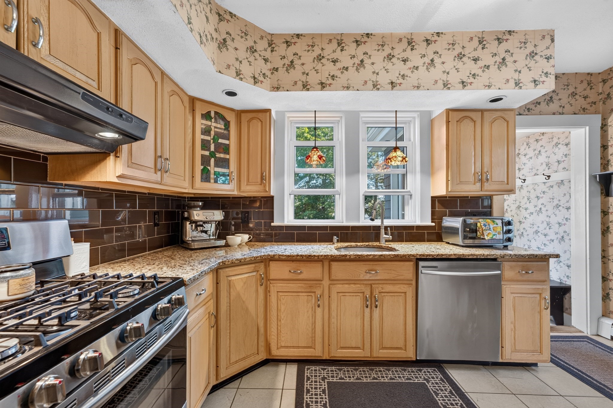 580 Highland Avenue Property Photo 11