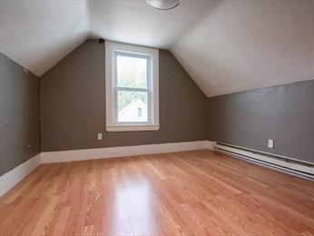 12 Perry St Property Photo 7