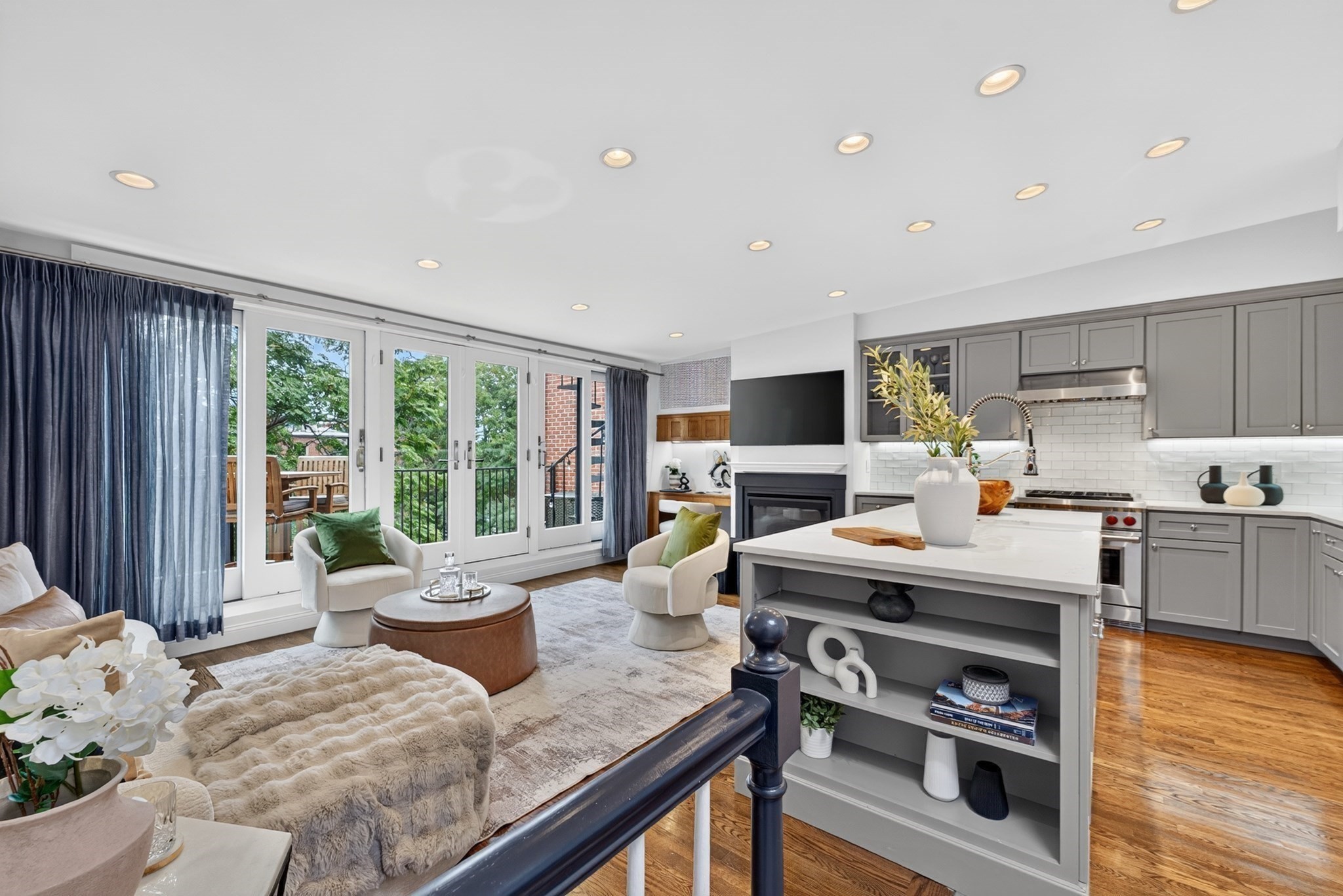 9 Holyoke Street # 4 Property Photo 12