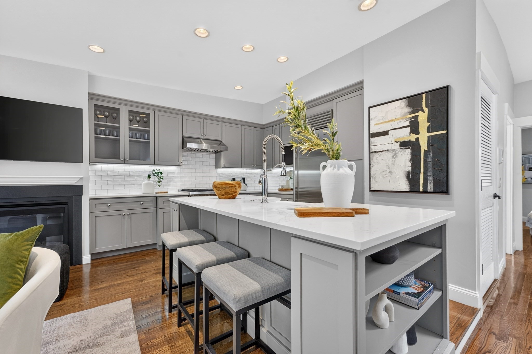 9 Holyoke Street # 4 Property Photo 17