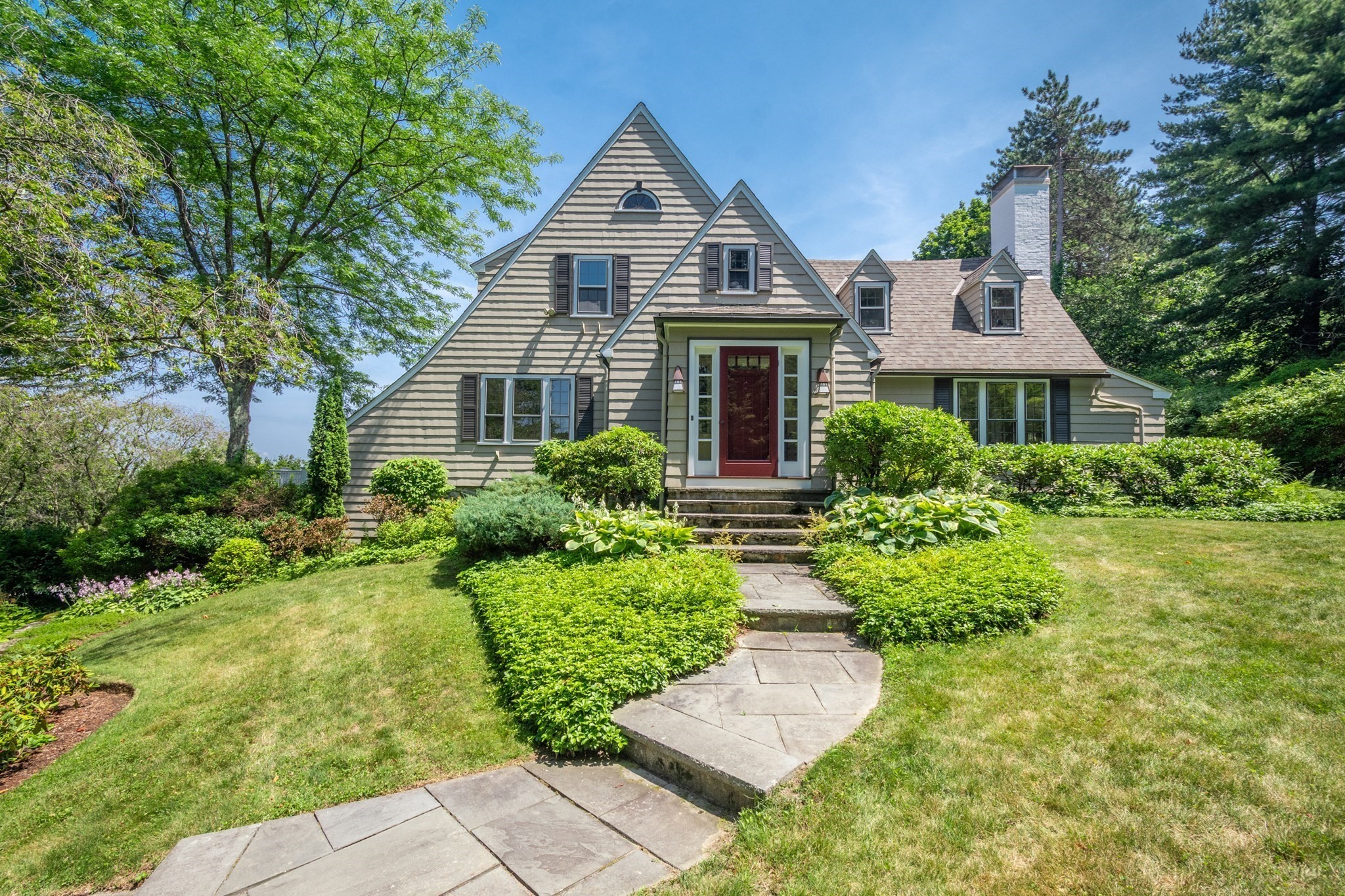 9 Hilliard Road Property Photo 1