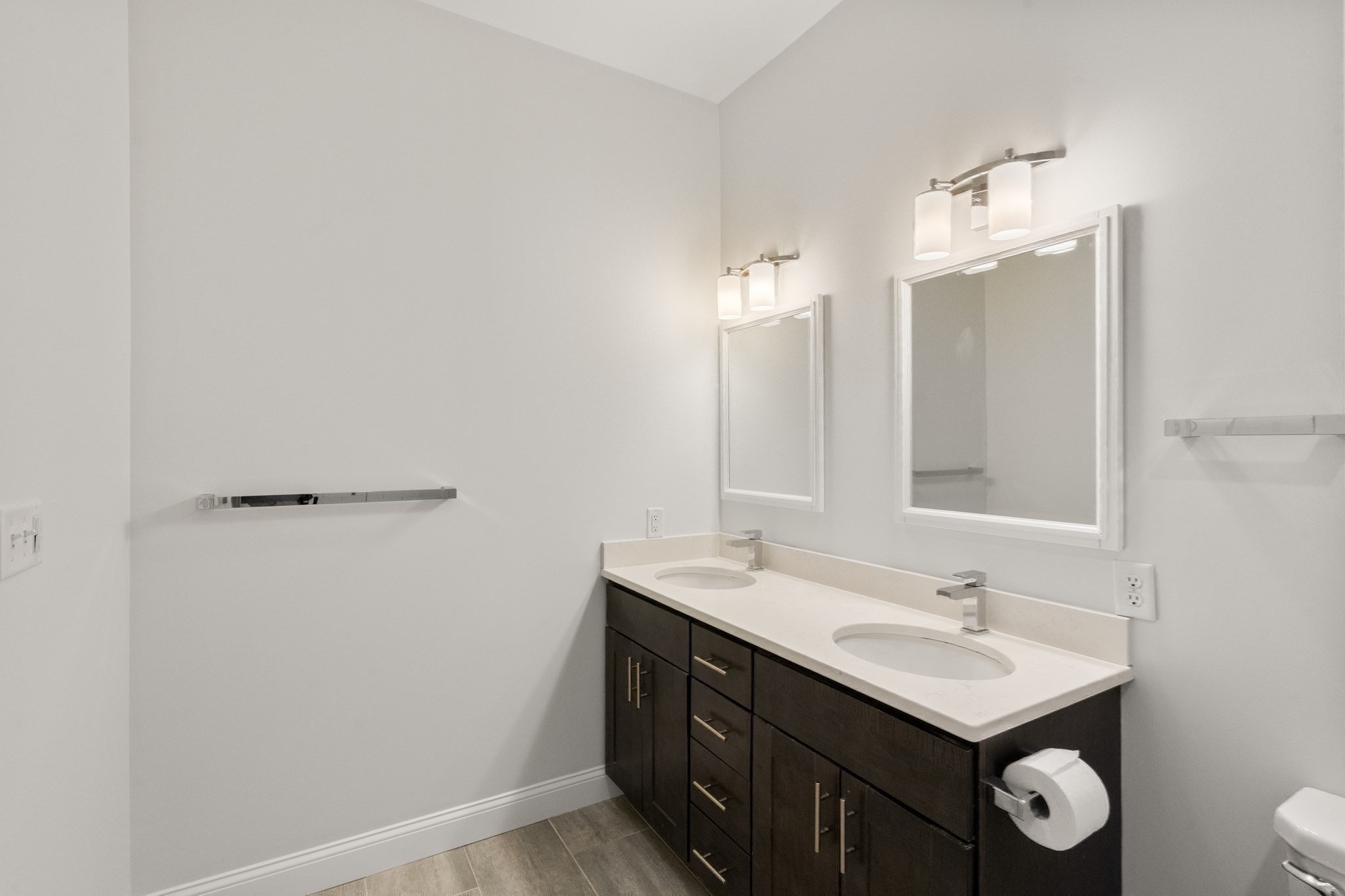 170 W Broadway # 411 Property Photo 29