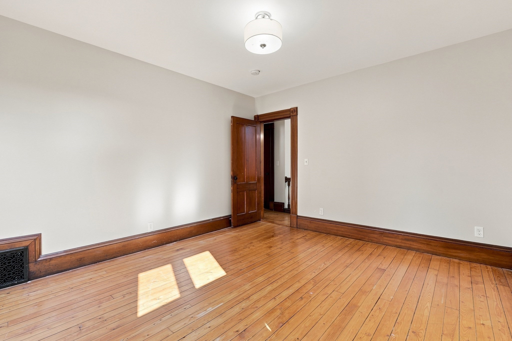 42 Clinton Ave Property Photo 28