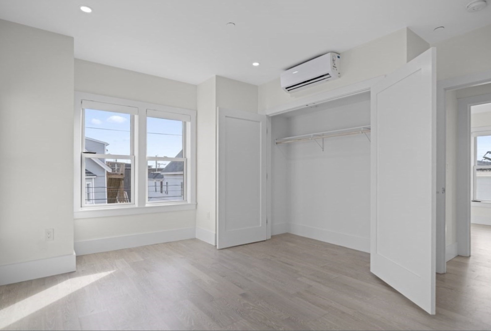 52 Spencer Ave # 3 Property Photo 10