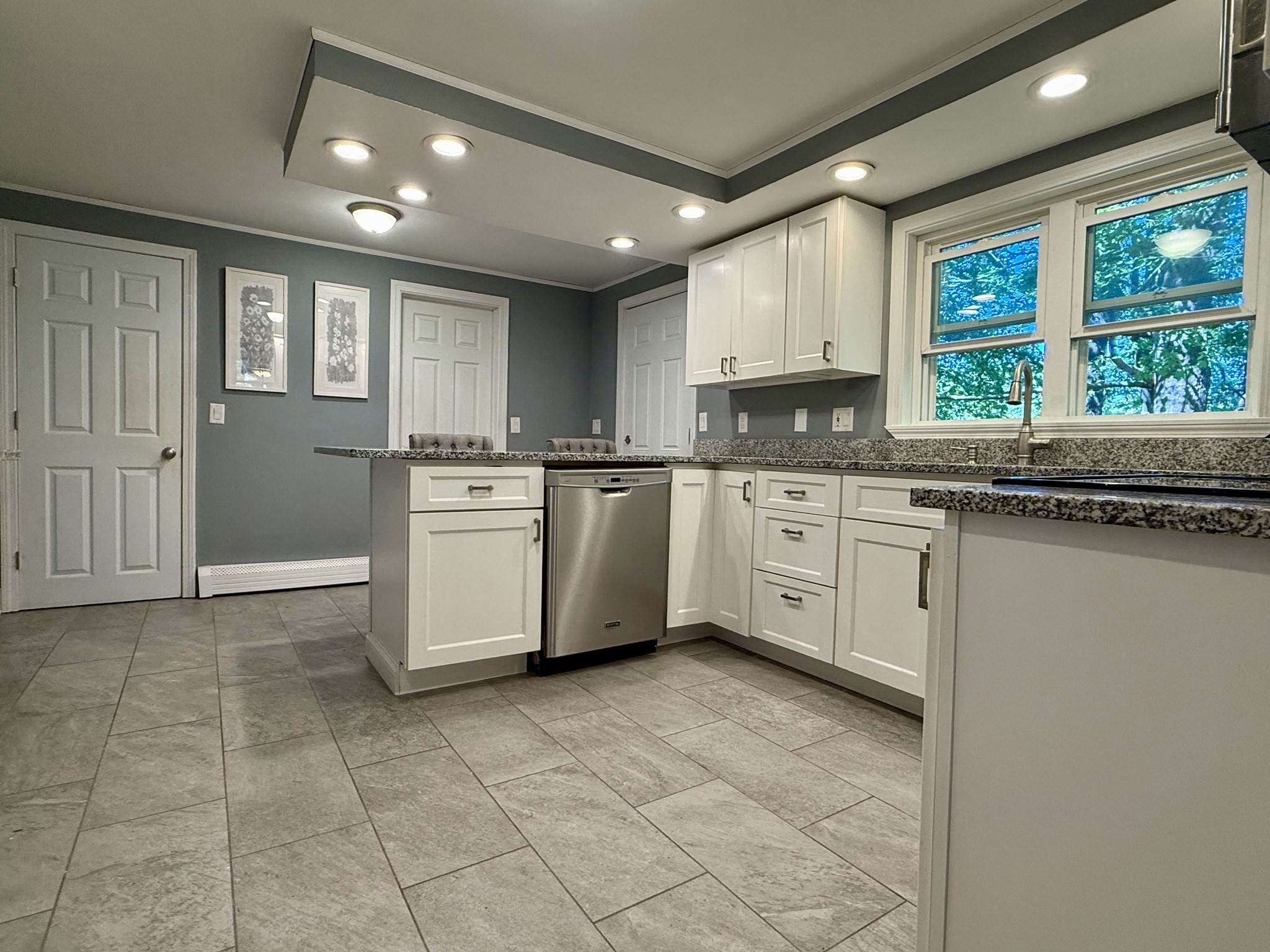 19 Shady Hill Ln Property Photo 8