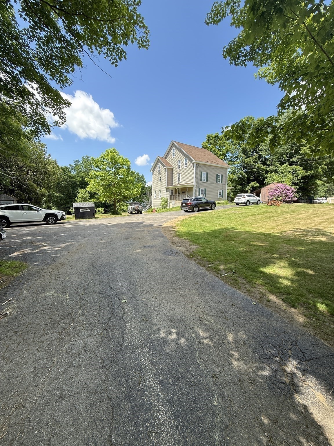 73 S Main St Property Photo 4