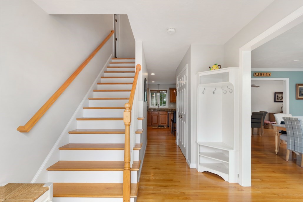28 Glenside Ave Property Photo 5