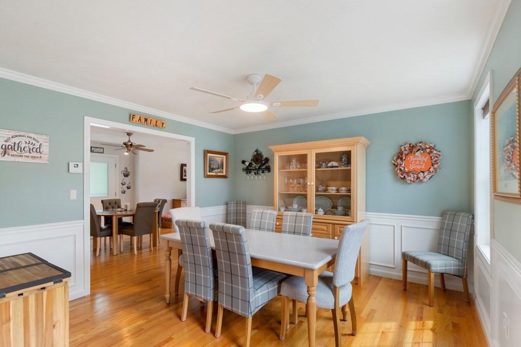 28 Glenside Ave Property Photo 6