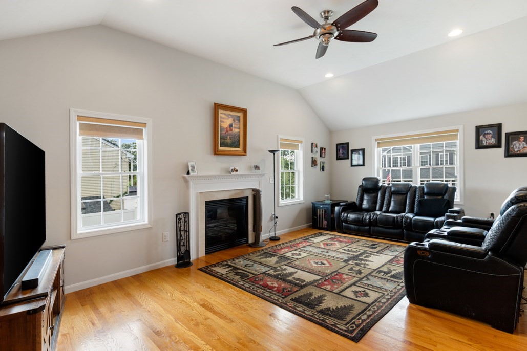 28 Glenside Ave Property Photo 16