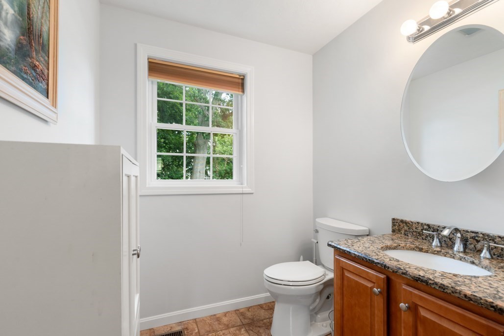 28 Glenside Ave Property Photo 22