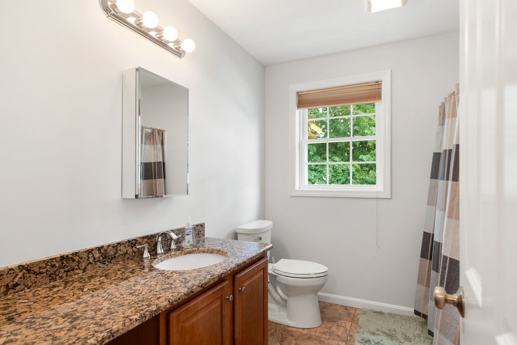 28 Glenside Ave Property Photo 31