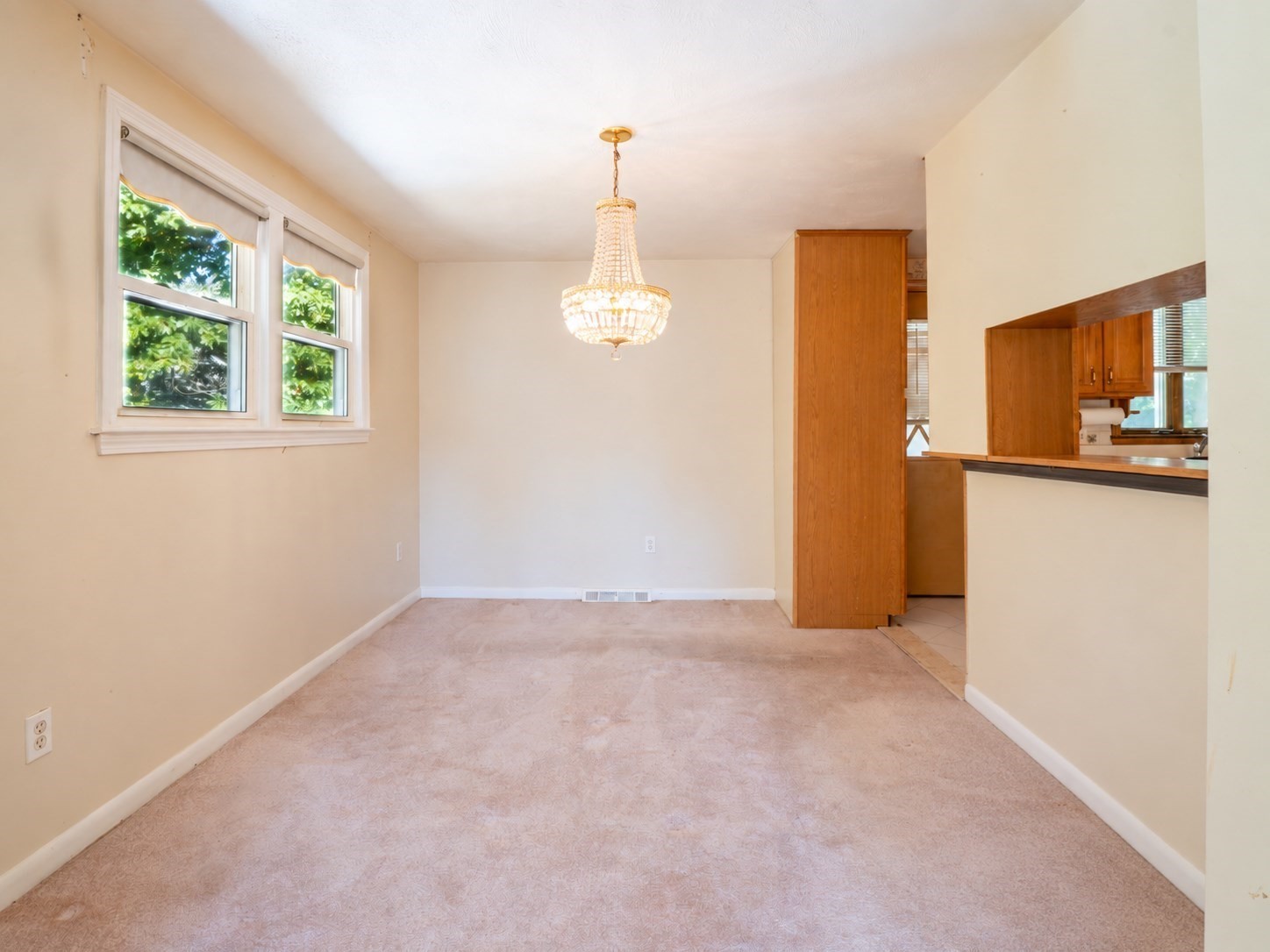 27 State Street Property Photo 5