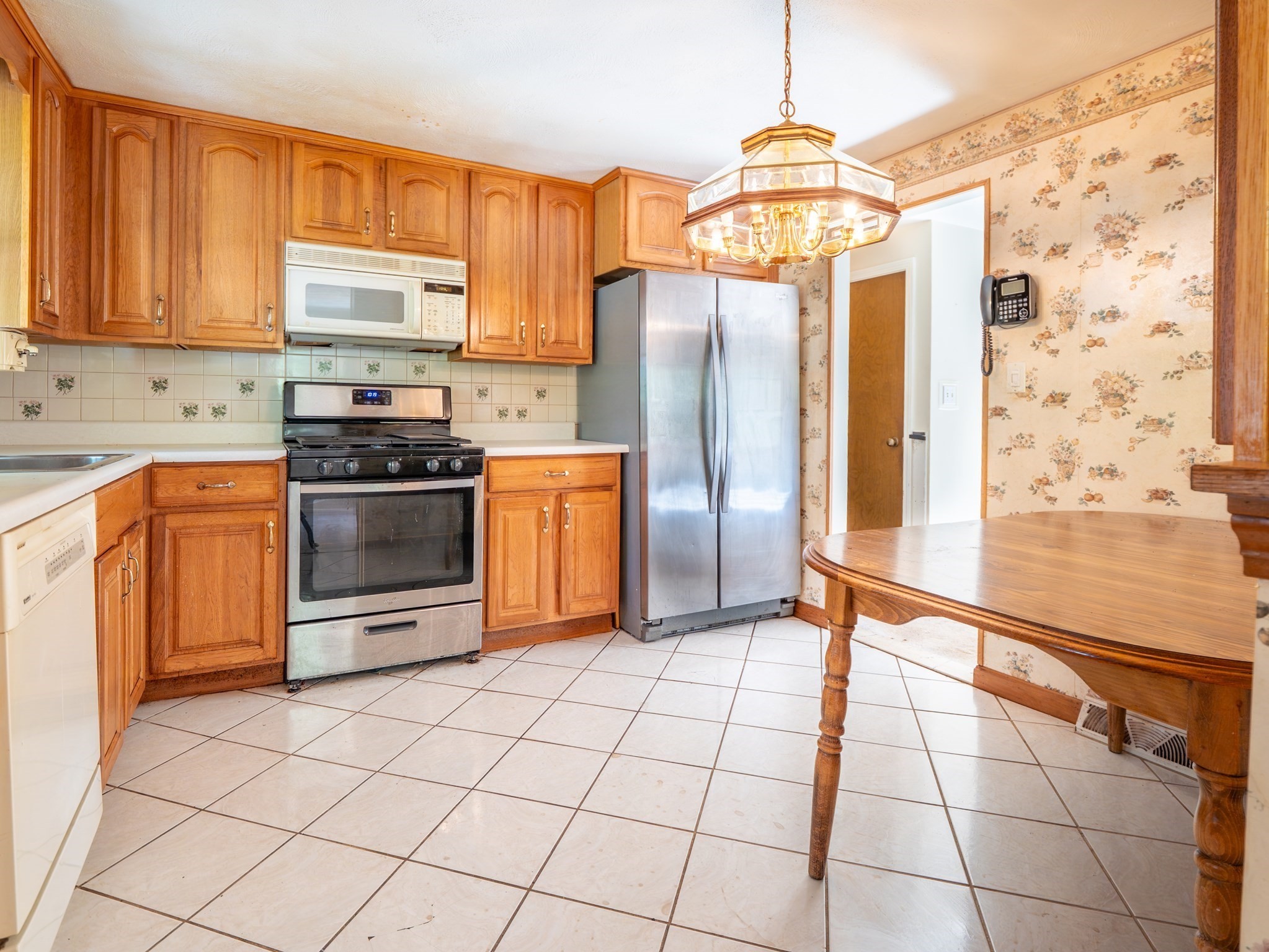 27 State Street Property Photo 6