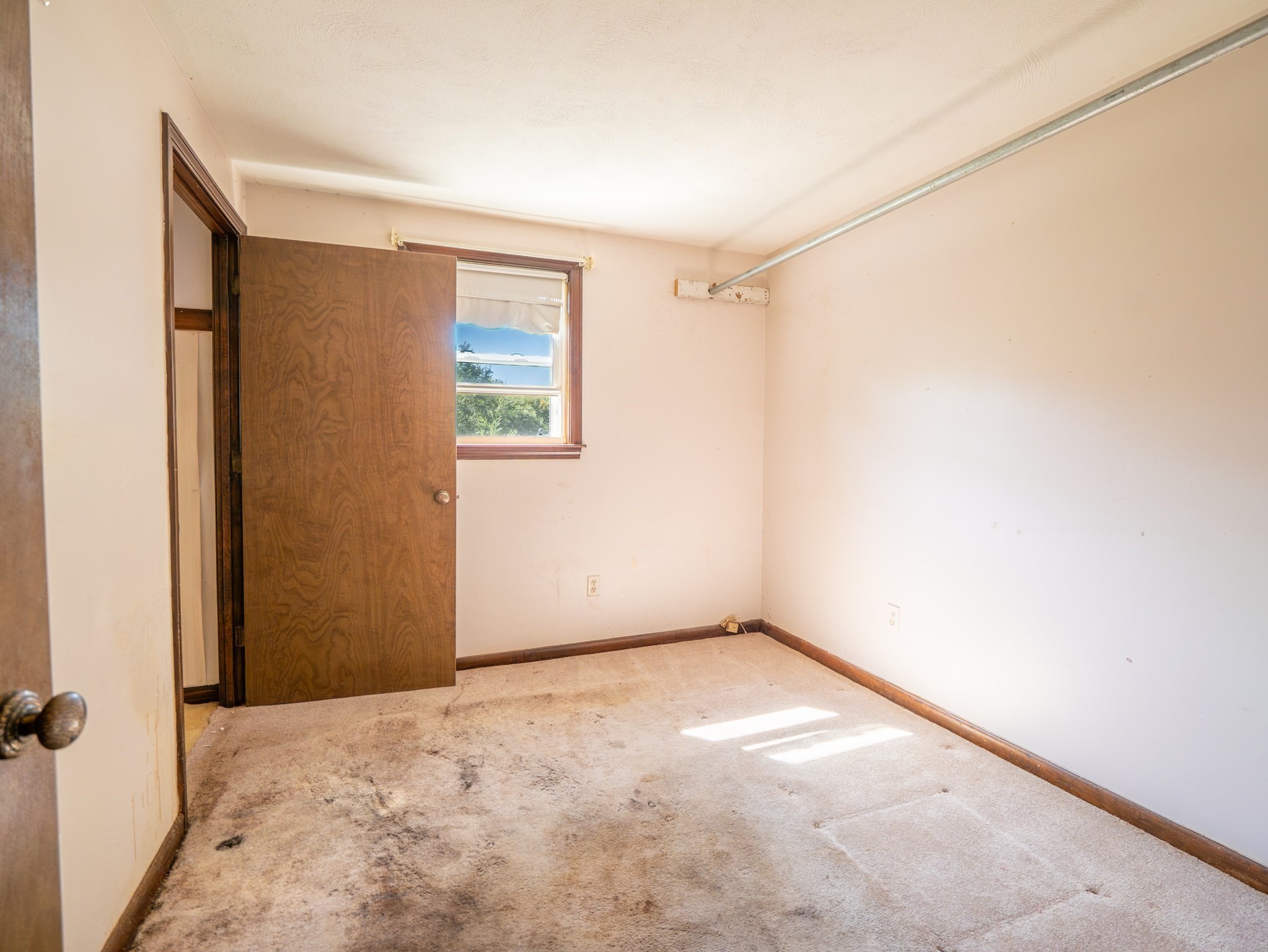 27 State Street Property Photo 10