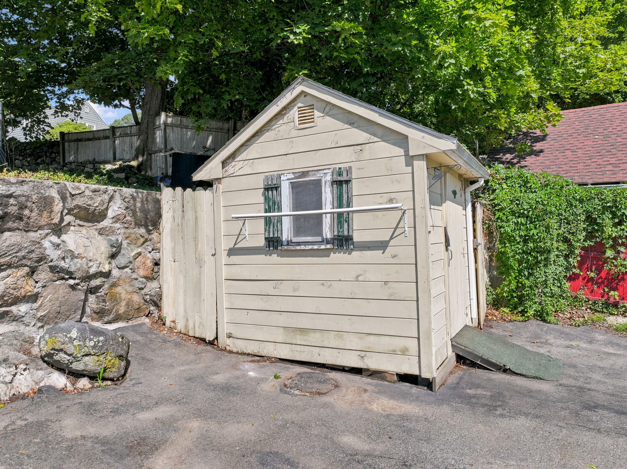 61 Myrtle Ave Property Photo 8