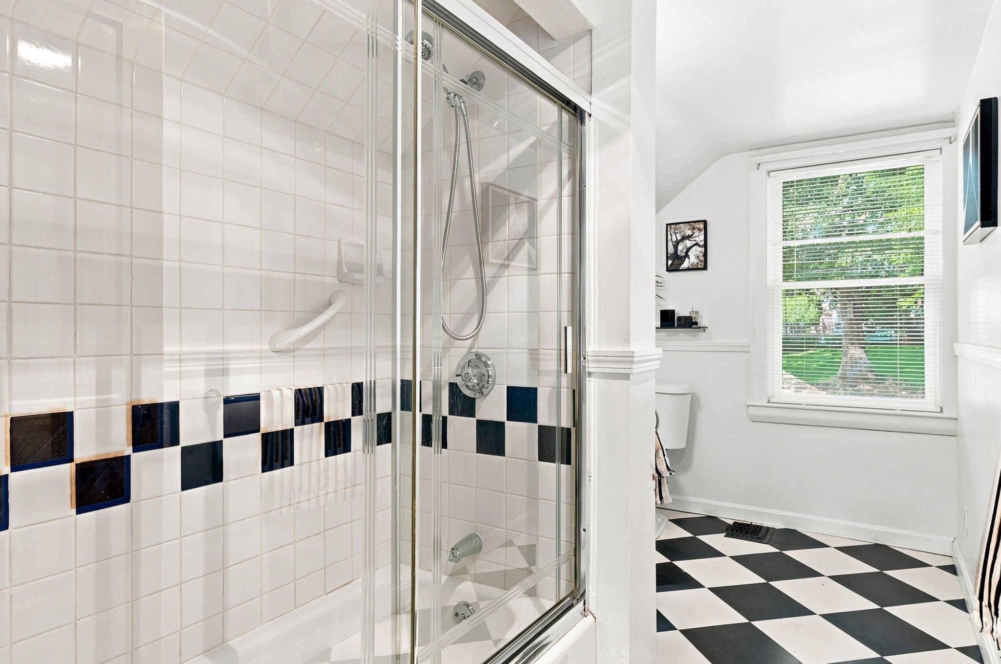 61 Myrtle Ave Property Photo 34
