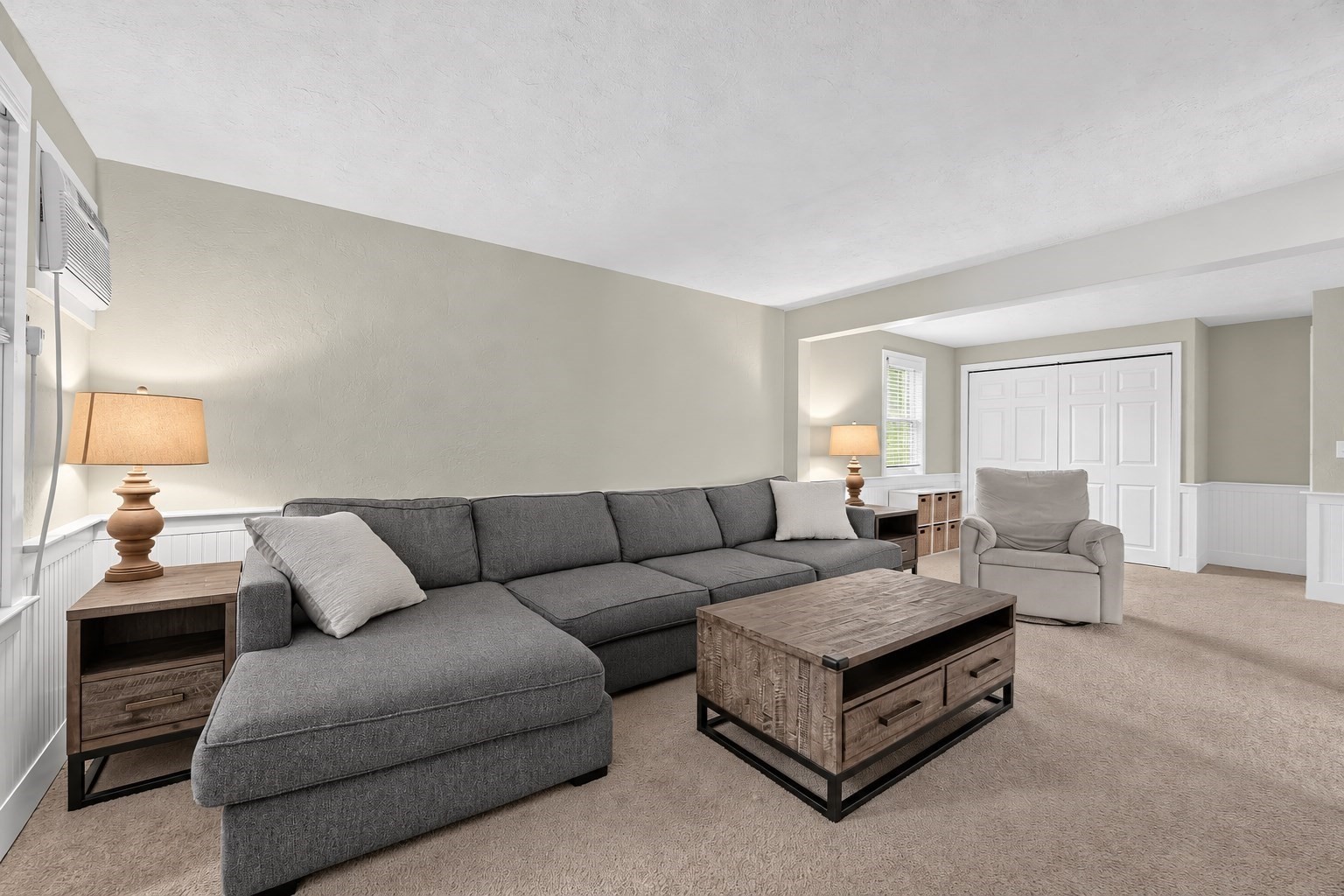106 Paul St Property Photo 11