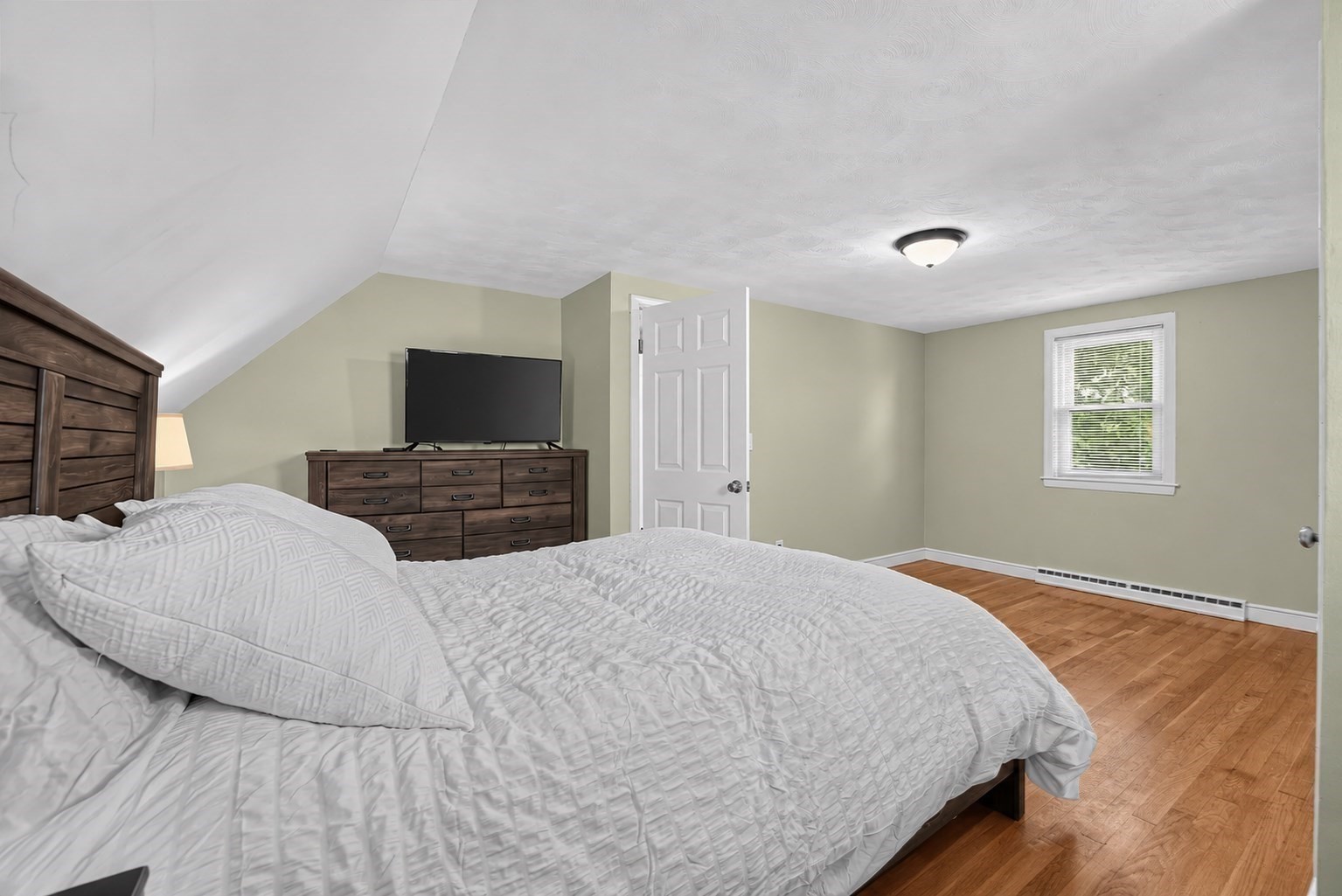 106 Paul St Property Photo 14