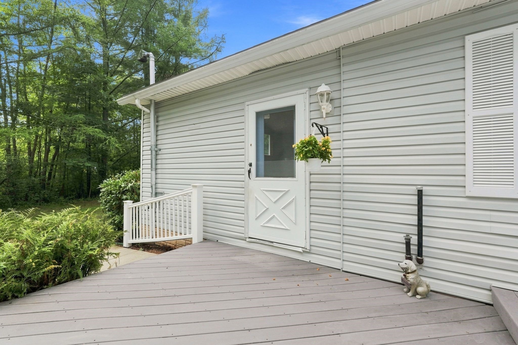 241 Warren Wright Rd Property Photo 4