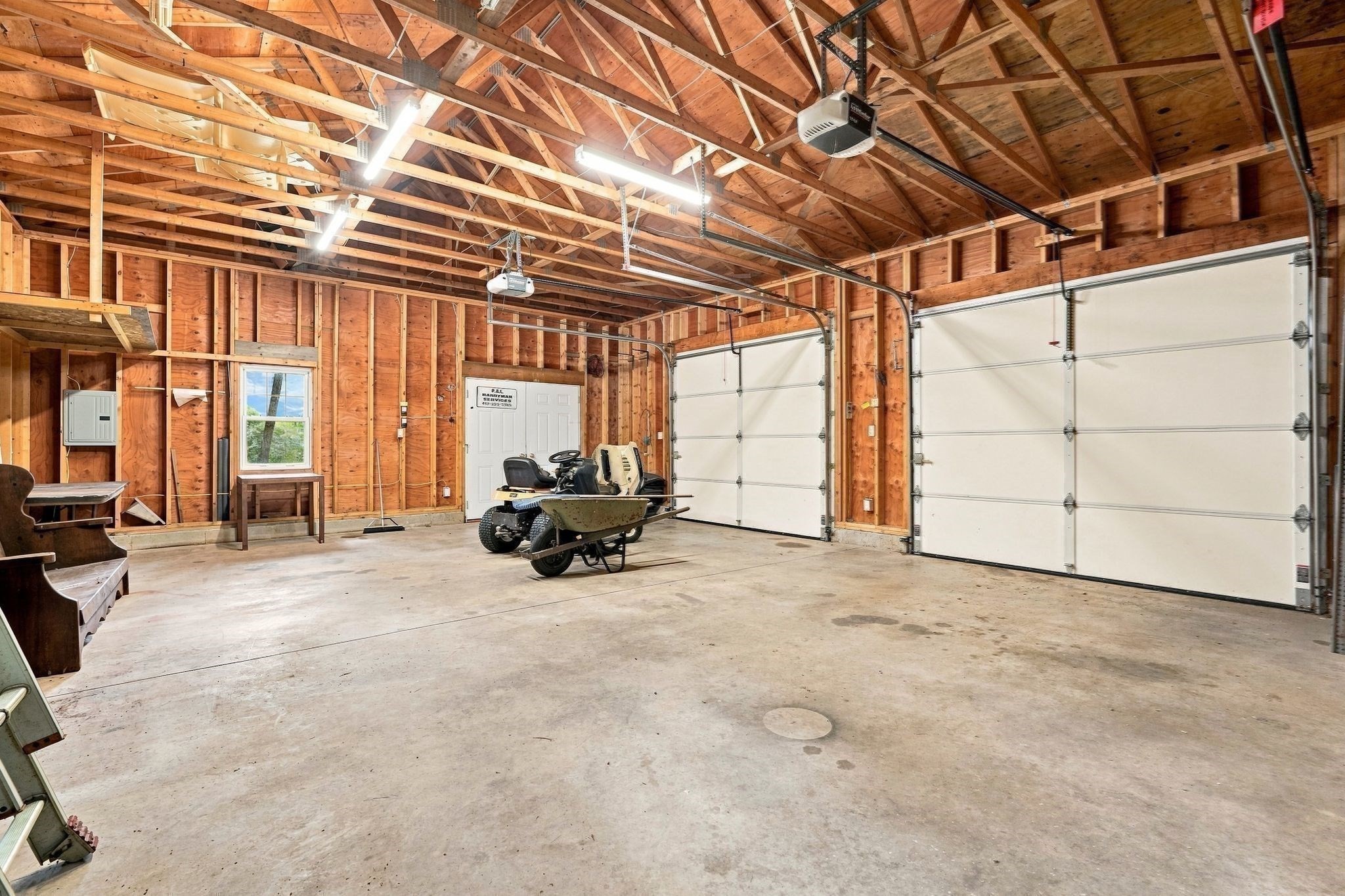 241 Warren Wright Rd Property Photo 32