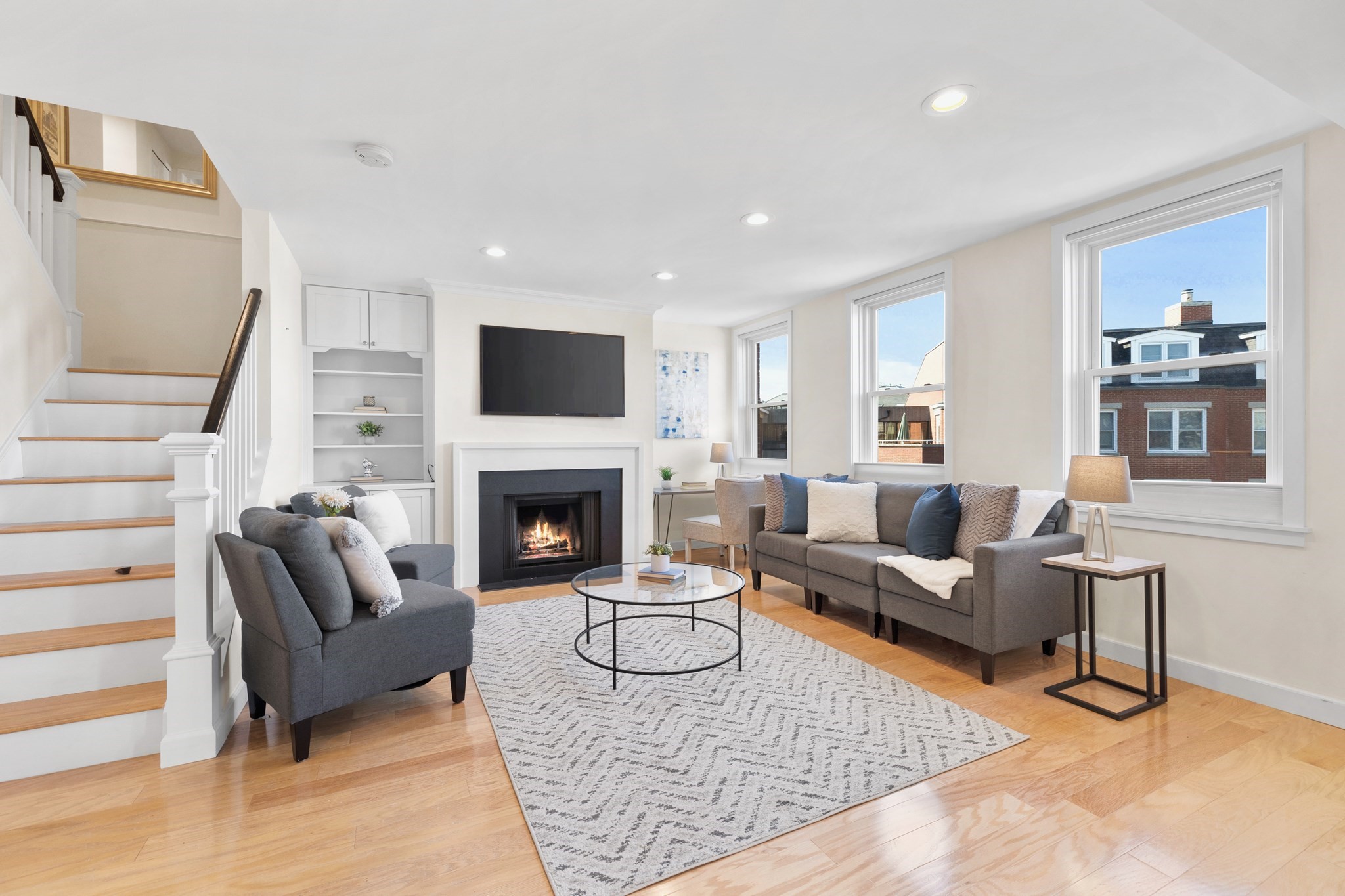 47 Harvard St # B403 Property Photo 1
