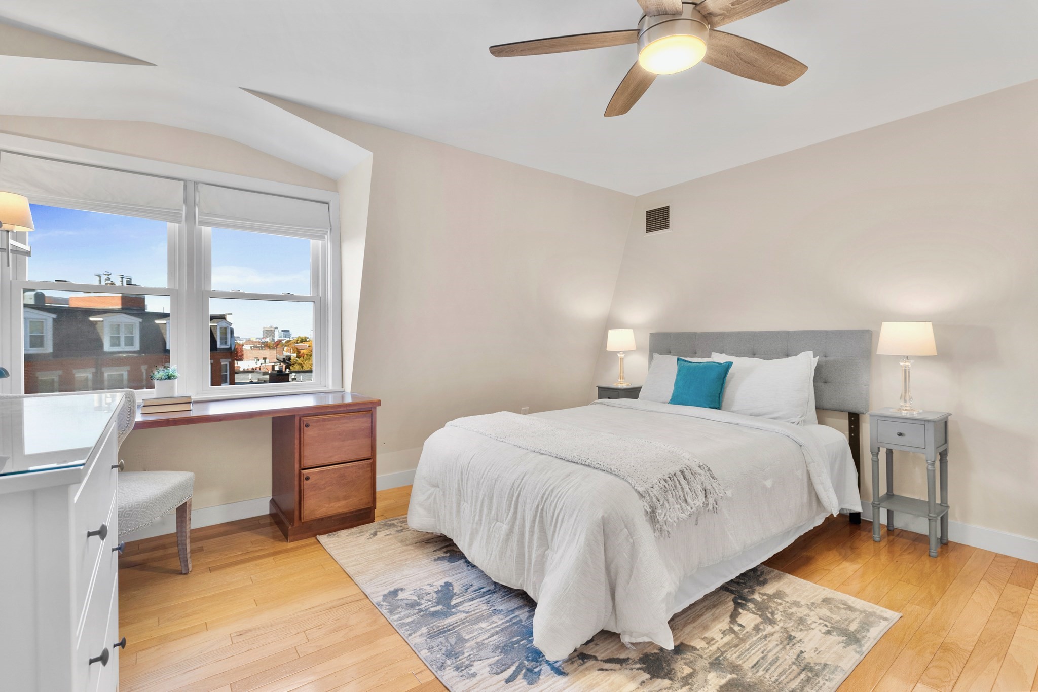 47 Harvard St # B403 Property Photo 12