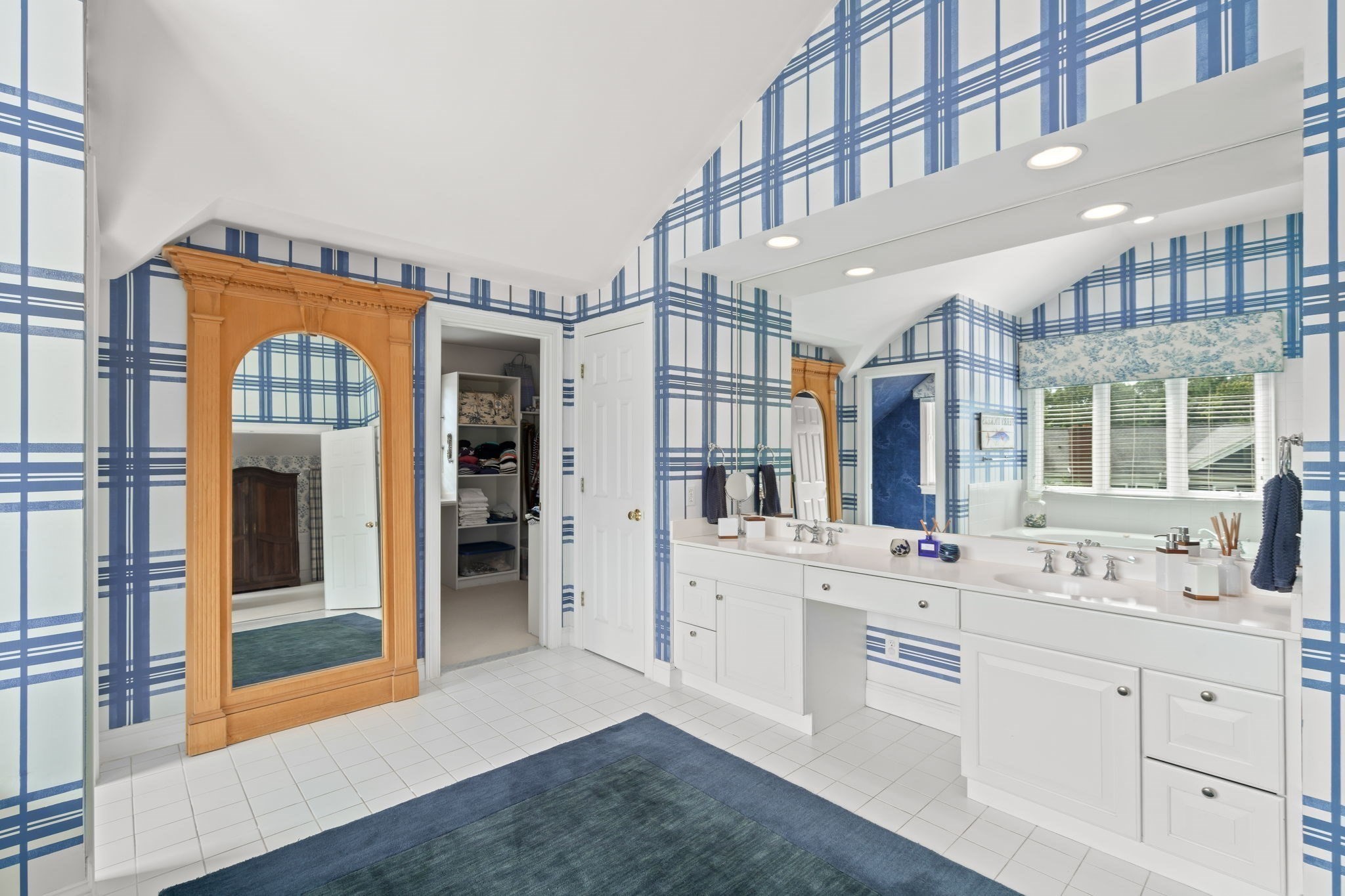 65 Deerpath Road Property Photo 18