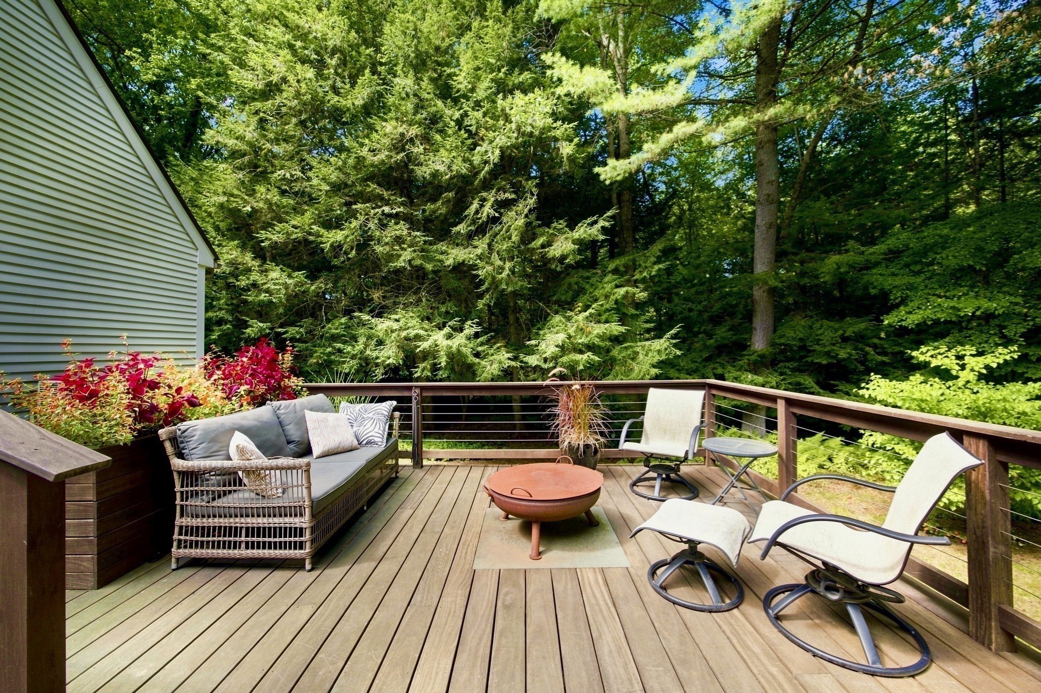 67 Woodlot Rd Property Photo 10
