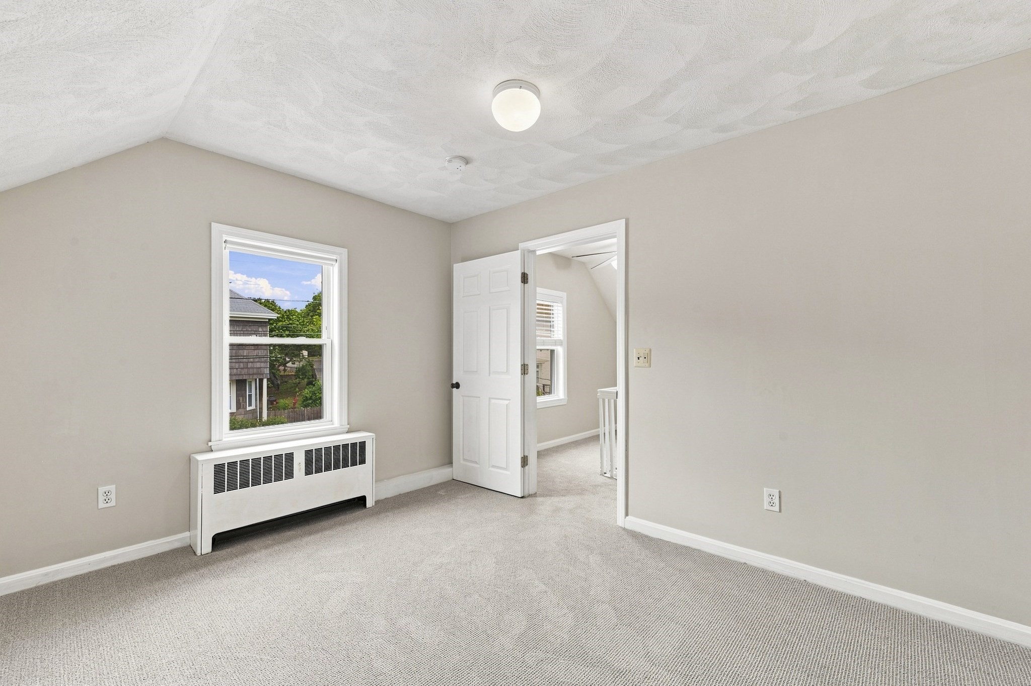 28 Endicott Street Property Photo 16