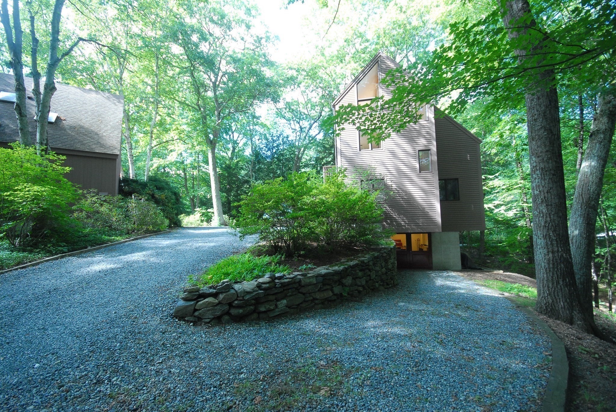 111 South Great Rd Property Photo 39