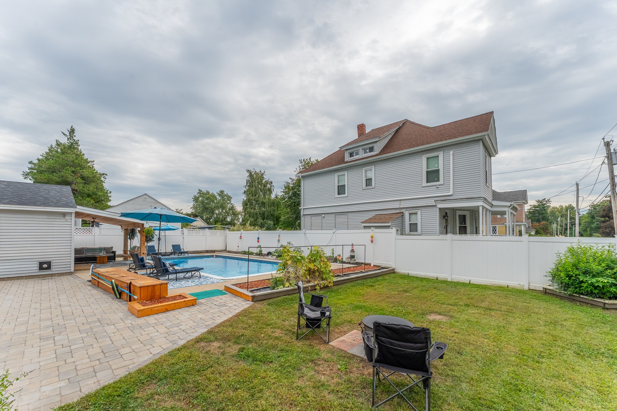 234 Pelham Street Property Photo 4