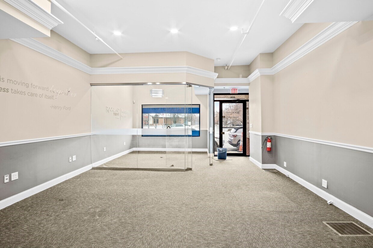 406 Neponset Ave Property Photo 3